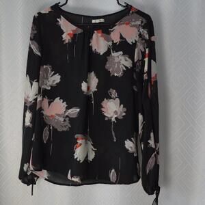 Maurices Floral Long Sleeve Cold Shoulder Top Size Small